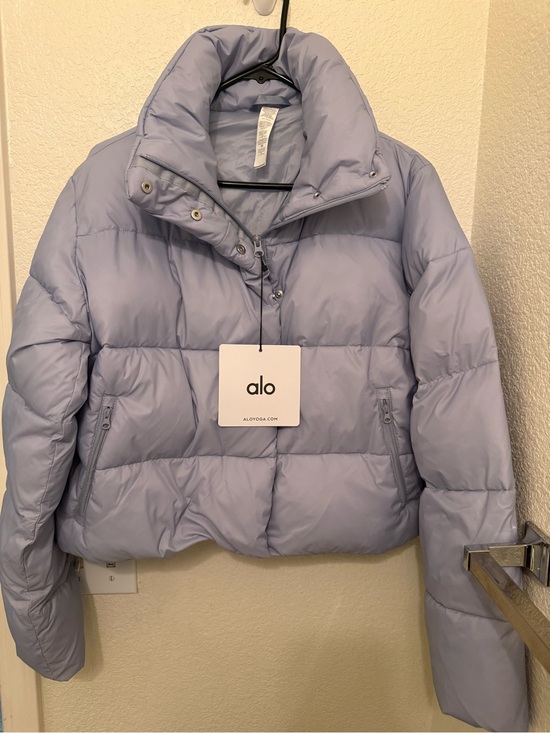 ALO Yoga Jackets & Blazers - ALO Yoga Winter Frost Gold Rush Puffer Jacket